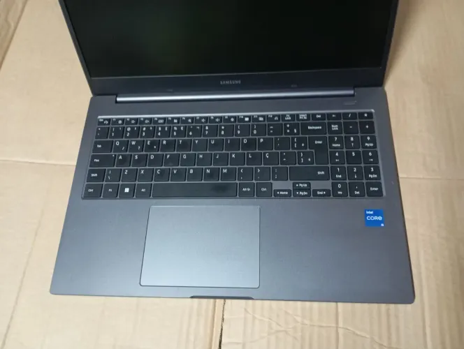 Notebook i5 11ª Geração /Memória Ram 8gb/ SSD 256/ 10x180 no cartão crédito