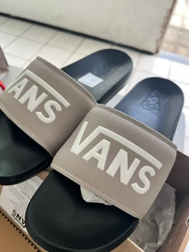 Chinelo vans