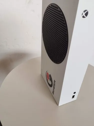XBOX SERIRS S Com Controle, sem detalhes. Perfeito
