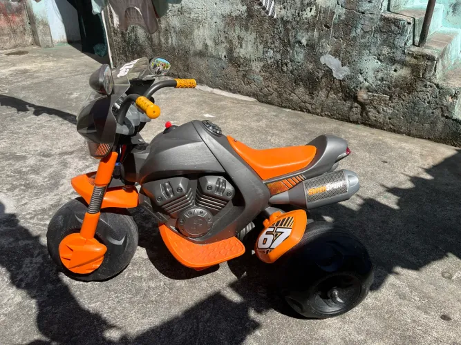 Moto Elétrica Super Sport 6v Bandeirantes
