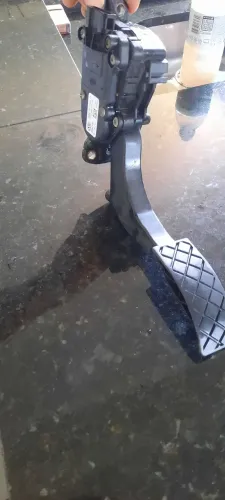 Pedal eletrônico kombi saveiro gol voyagem 