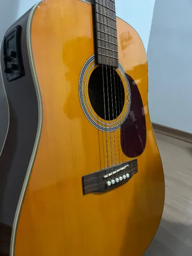 Violão corda de aço GIANNINI 400,00