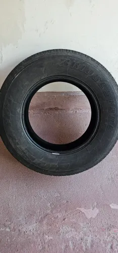 Pneu 265 / 65 R17 Bridgestone 