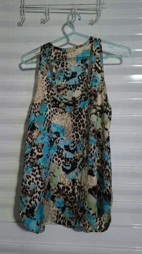 Roupas Diversos 2, 5,10, 15 reais em prol dos animais 