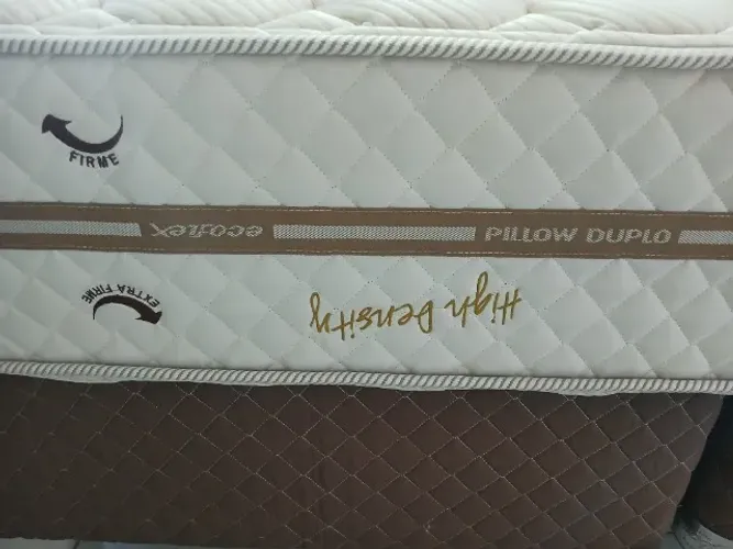Cama Box Queen Size ecoflex usada (Base+colchão)