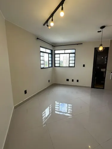 Alugo kitnet na c10 no centro de Taguatinga