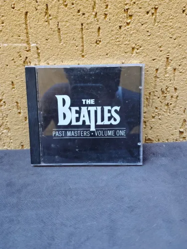 CD The Beatles - Past Masters Volume One (Edição EMI / Apple Records)