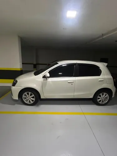Toyota Etios X Plus 1.5 Flex 16V 5P Mec. 2020