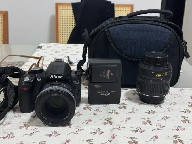 Nikon 3100 