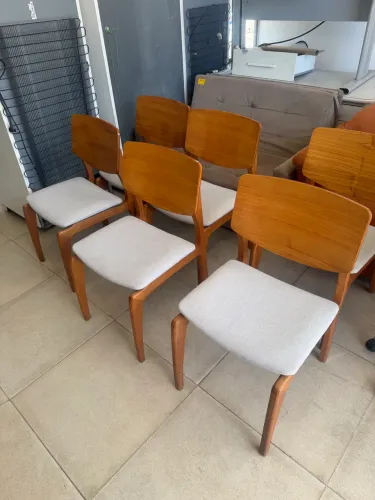 Conjunto 6 cadeiras Luxuosas em Madeira de Lei Assento em Linho Novinhas OPORTUNIDADE