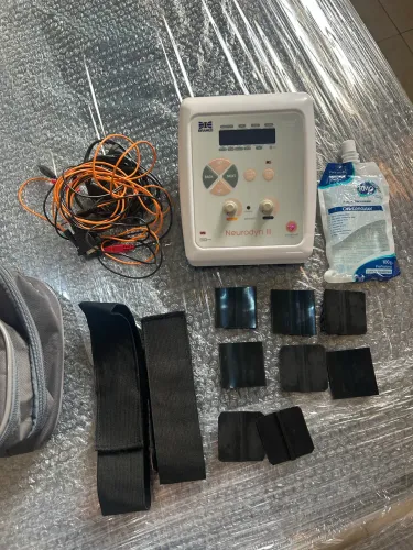 NEURODYN III IBRAMED - EQUIPAMENTO DE CORRENTES TENS FES BURST 02 CANAIS -