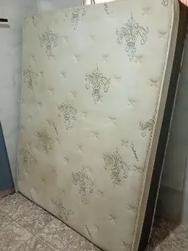 Colchão Queen Premium Sealy Wheatmore (Hotelaria de Luxo em Sua Casa)