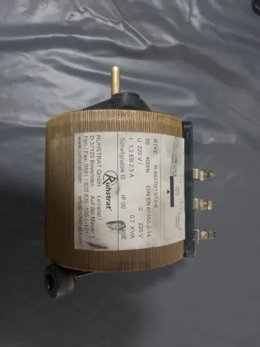 VENDE-SE VARIAC(REOSTATO),700W,ENTRADA 220 VOLTIOS AC.