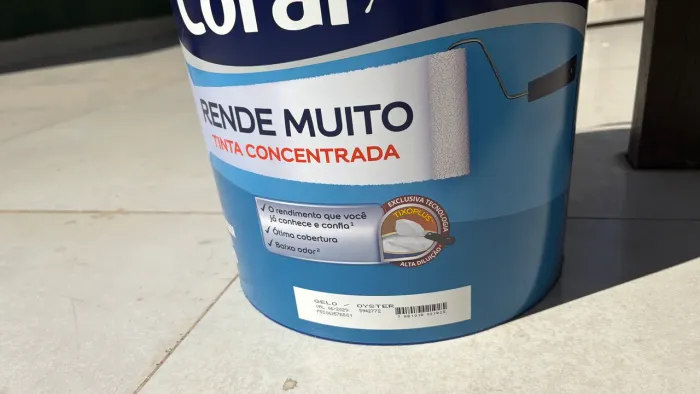 Tinta Coral Rende Muito 20L - Cor Gelo (Oyster) - Pouquíssimo uso