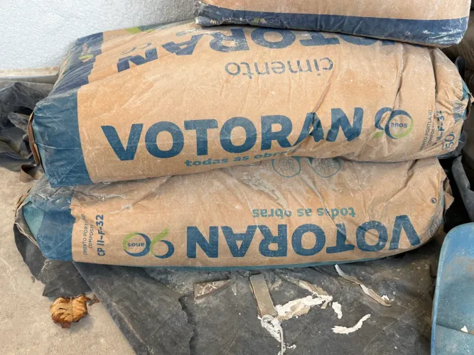 2 Sacos de Cimento Votoran 50kg - Sobras de Reforma