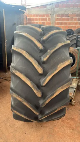 750/65R26 SEMINOVO