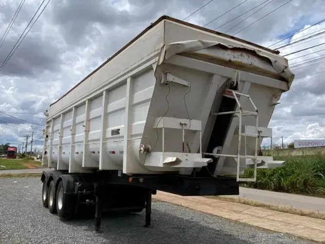CARRETA AIZI CAÇAMBA BASCULANTE 3 EIXOS 2023 BRANCO
