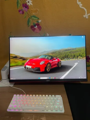 Monitor AOC 165Hz 1ms com suporte articulado
