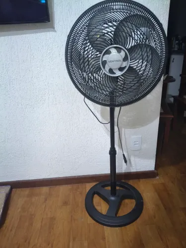 Ventilador marca ventisol semi novo