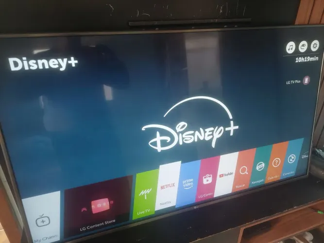 TV 55 4K LG SMART ULTRAHD HDR WI-FI IMPECÁVEL FUNCIONANDO CERTINHO SEM DETALHES