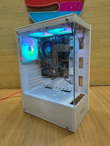 PC GAMER | RYZEN 5700G 16 GB RAM | SSD 480 GB | WI-FI VIDEO INTEGRADO AMD