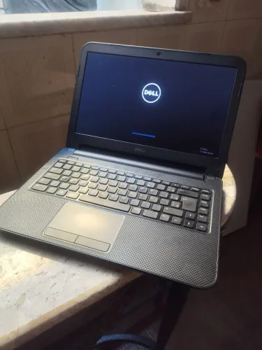 Notebook Dell Inspiron muito conservado bateria boa 