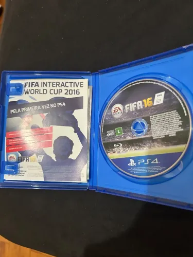 3 jogos de PS4 Originais