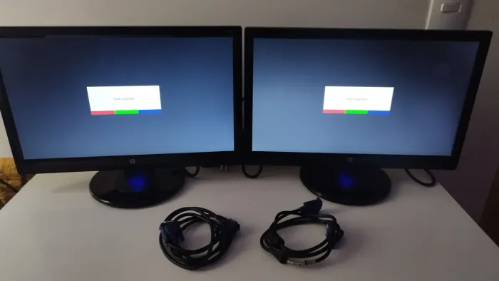 02 Monitores HP V194bz [Usados]