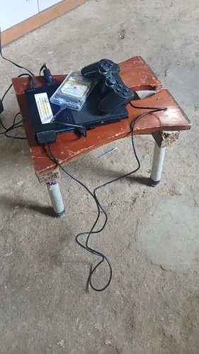 TÁ EM BOM ESTADO DE USO