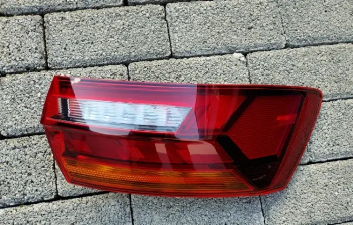 LANTERNA LATERAL VW JETTA 2019 A 2021 LADO DIREITO PASSAGEIRO ORIGINAL LED