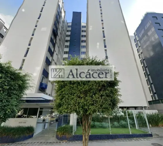 Imóvel para aluguel tem 105 metros quadrados com 3 quartos em Batel - Curitiba - PR