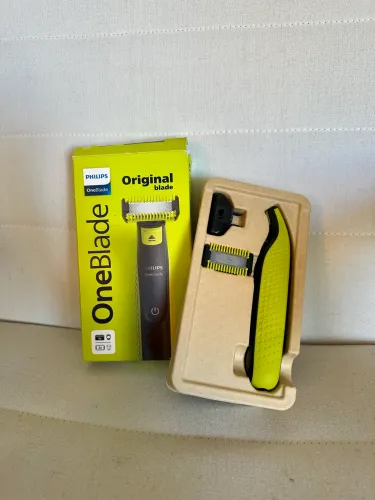 Philips OneBlade Barbeador e Aparador Elétrico para Rosto e Corpo