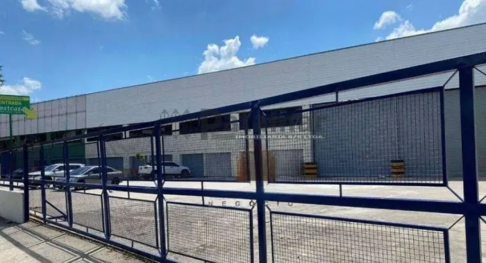 Galpão alugado ideal para investimento no Taboão da Serra!