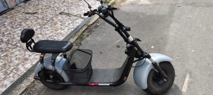 Scooter elétrica