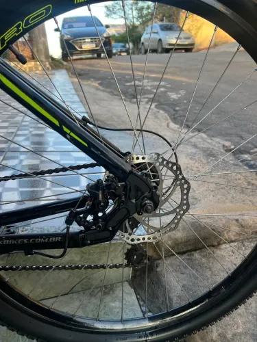 Bicicleta Aro 29 Track Alumínio Shimano e Freio a Disco - Quase Nova!