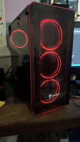 CPU I3 4.30GHz,10G+16GB DDR4+SSD+FONTE REAL.
