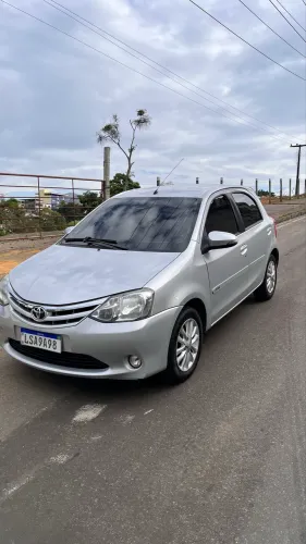 Toyota Etios XLS 1.5 Flex 16V 5P Mec. 2015