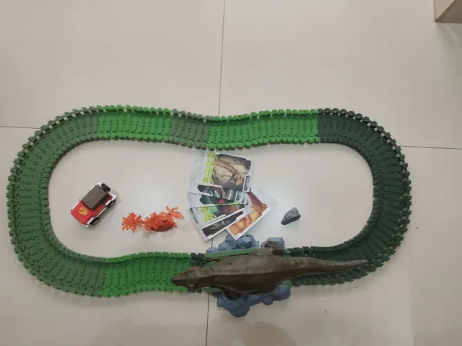 Dino Mundi Tiranossauro Rex com realidade aumentada.