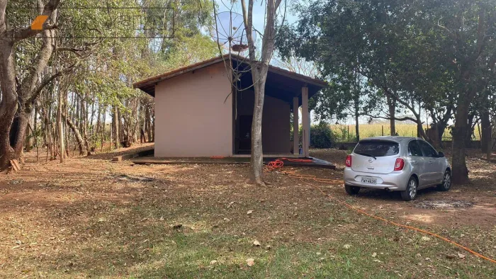 Rancho de frente com o Rio Batalha em Reginópolis