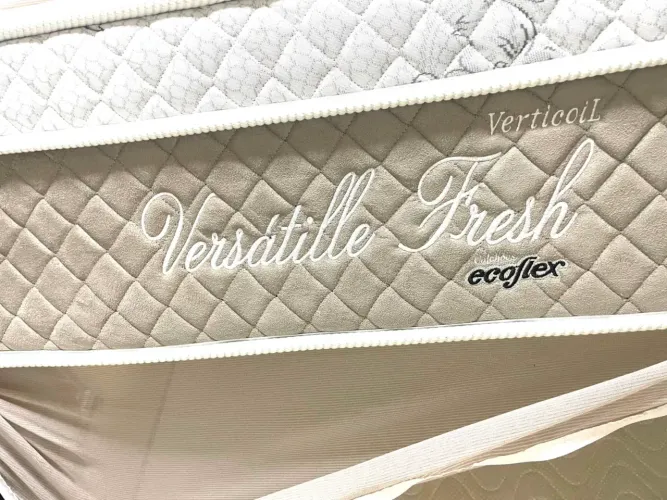 Vendo cama Box Casal com colchão TOP