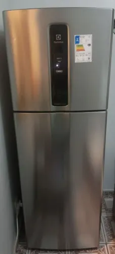 Geladeira Electrolux Frost Free Inverter 390L