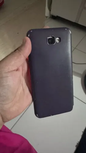 Samsung J5