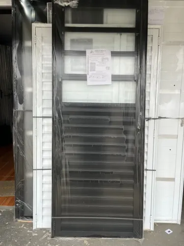 PORTA DE ALUMÍNIO PARA COZINHA BASCULANTE - A PARTIR DE R$565