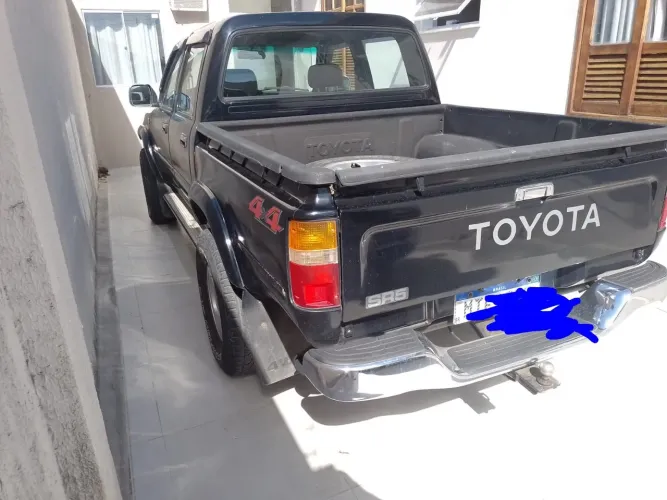 Toyota Hilux CD SR5 4X4 2.8 Diesel 2000