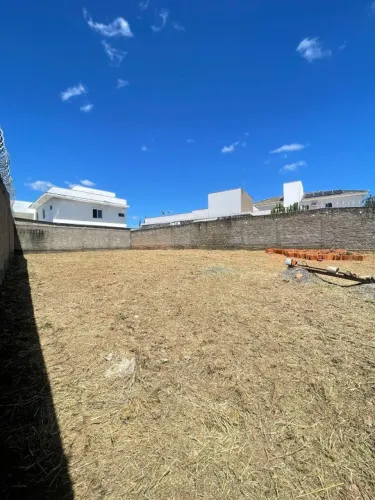 Lote no Ibituruna - Montes Claros/MG