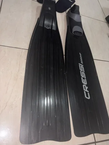 Nadadeiras CRESSI 2000HF
