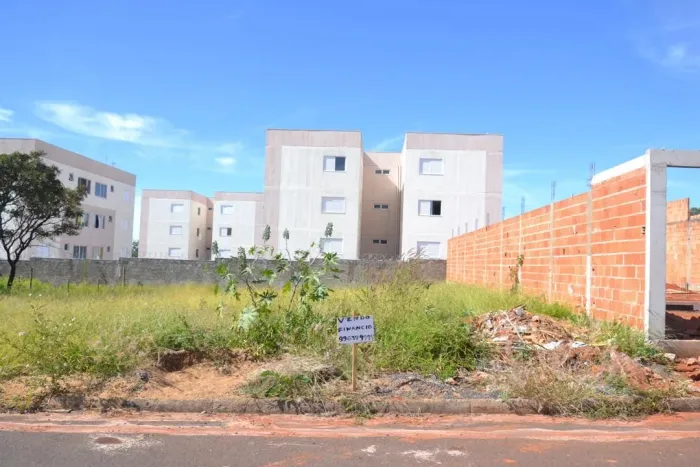 Terreno à venda no New Golden Ville em Uberlândia