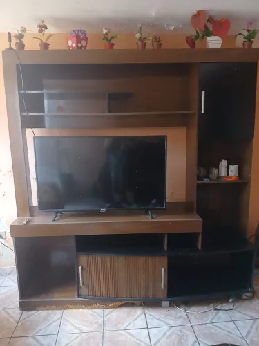 Estante de sala .semi novo
