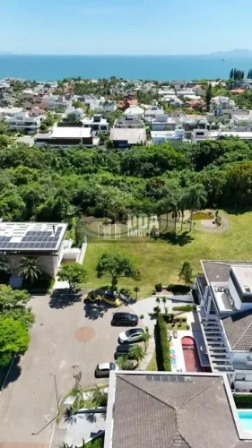 Terreno em condomínio de alto padrão em Jurerê Internacional