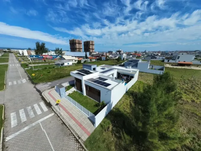 Casa de Alto Padrão com Piscina a 250m do Mar | Turimar Balneário Gaivota